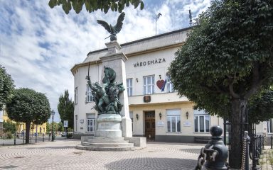 Budapest Főváros XV. Kerület Önkormányzatának épülete