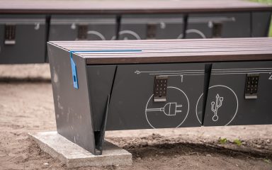 Kódos csomagmegőrző, okospad