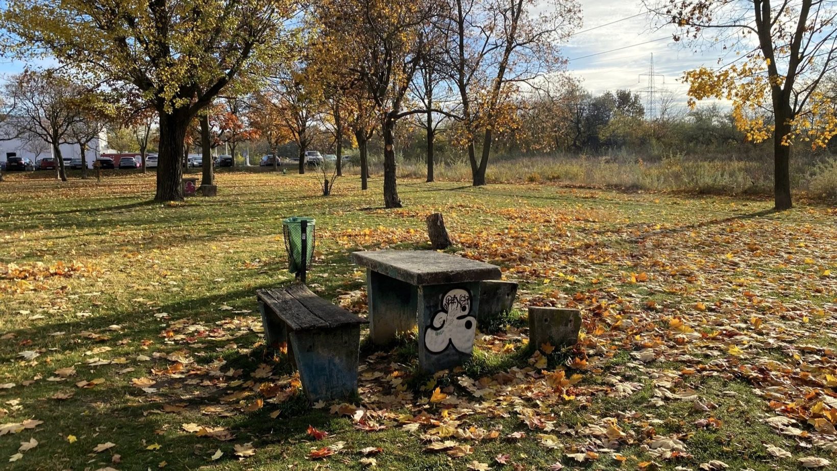 Elbontásra váró betonpadok