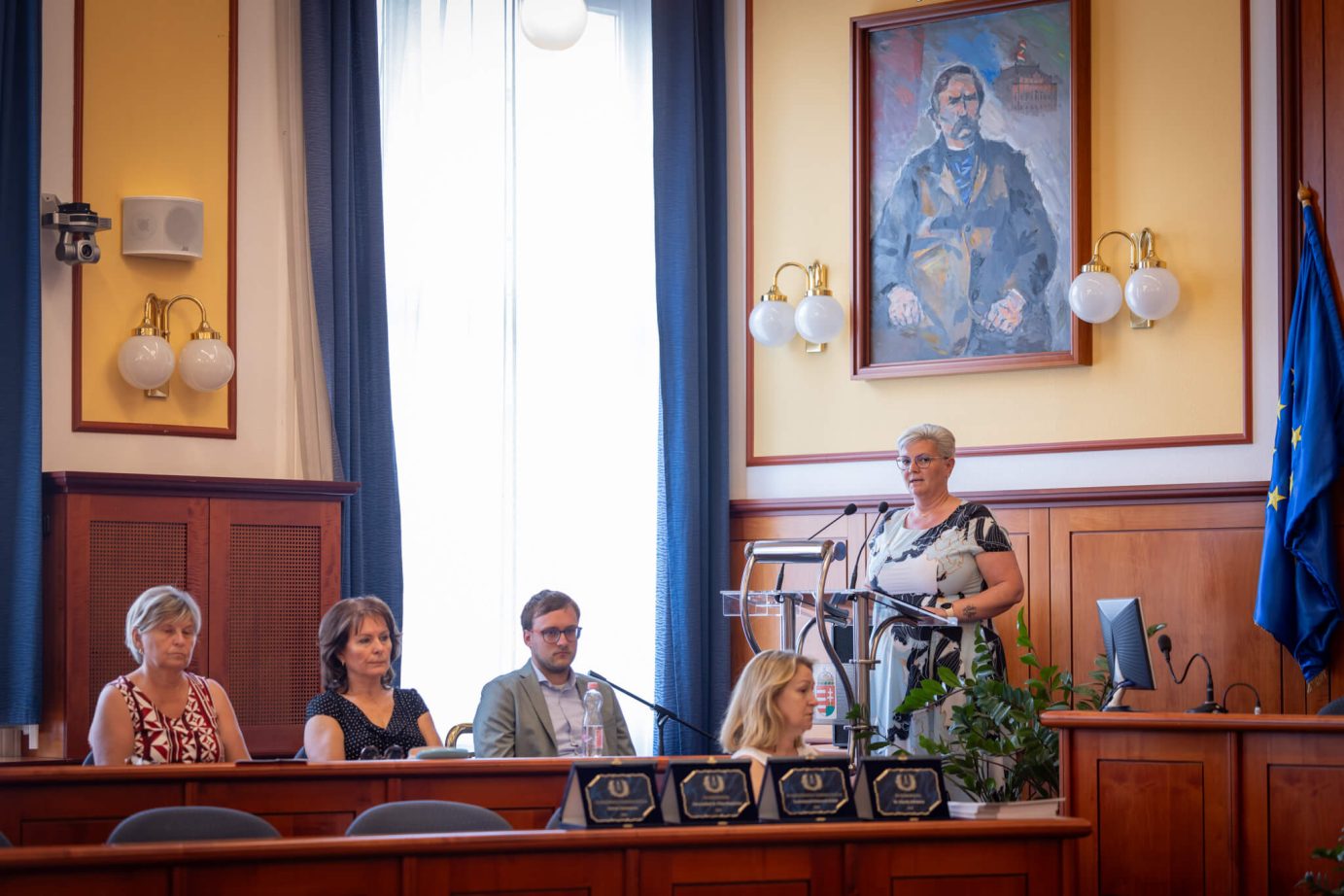 Cserdiné Németh Angéla polgármester mondott köszöntőt