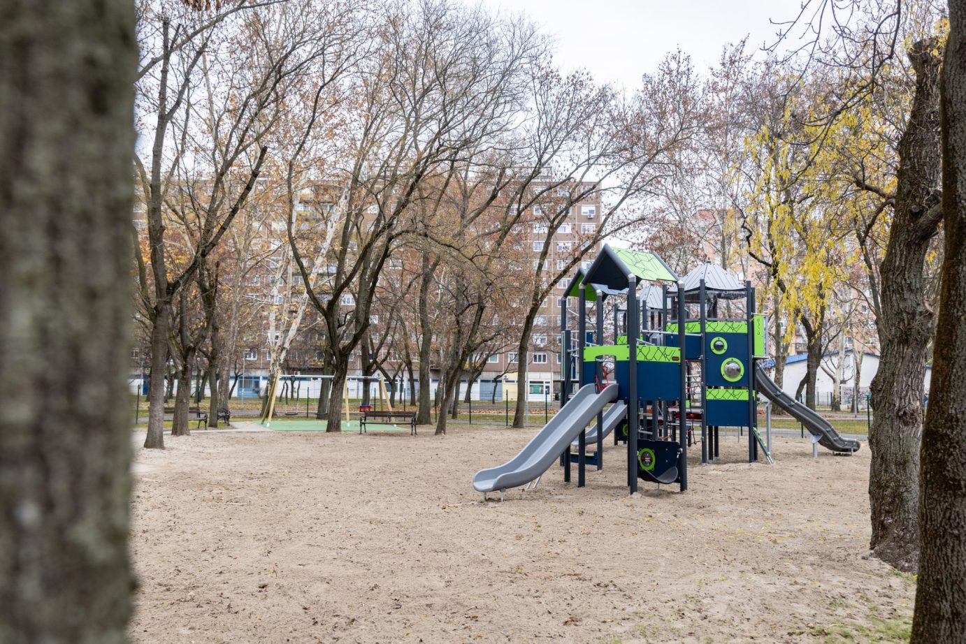 Száraznád utcai játszótér a felújítás után