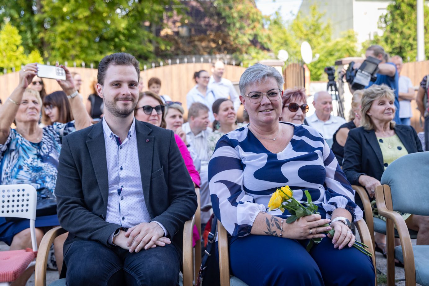 Gyurkó Dániel és Cserdiné Németh Angéla a Down ház megnyitóján