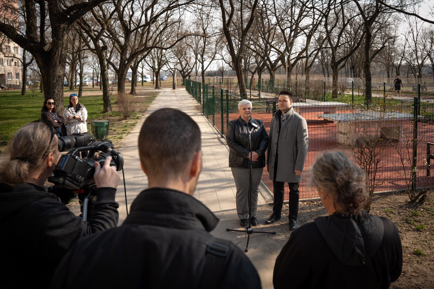 Cserdiné Németh Angéla és Csernák János a Páskom óvoda előtti park átadásán